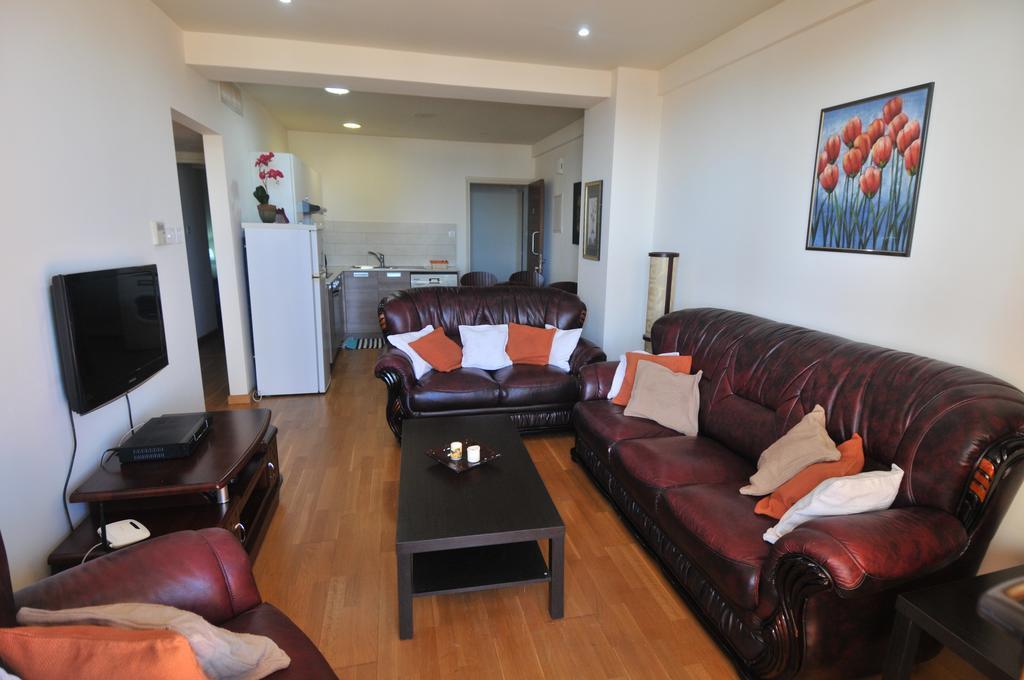 Ithaki Phinikoudes Apartment No. 202 ラルナカ 部屋 写真